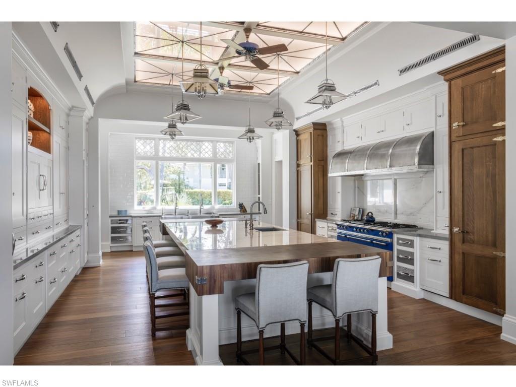 4296 Cutlass LN, NAPLES