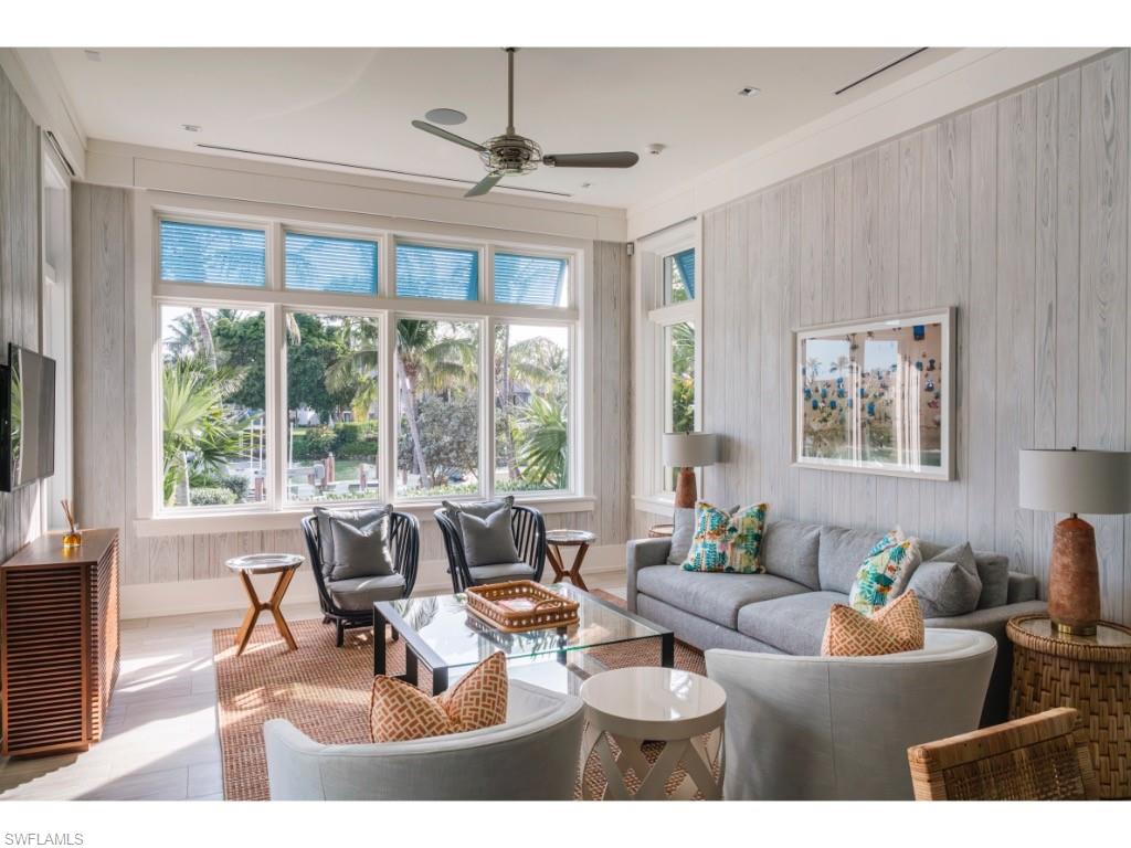 4296 Cutlass LN, NAPLES