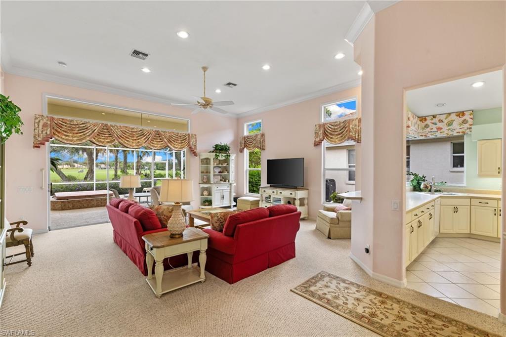 1724 Winding Oaks WAY