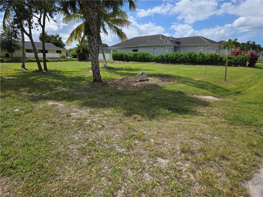 2700 Linda DR, NAPLES