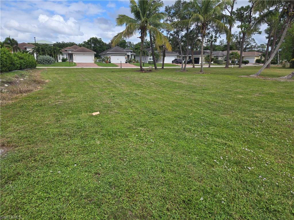 2700 Linda DR, NAPLES