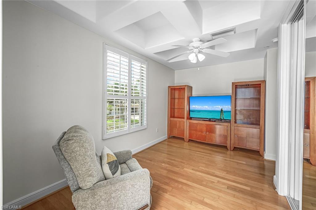 510 Avellino Isles CIR # 202 Unit: 2-202