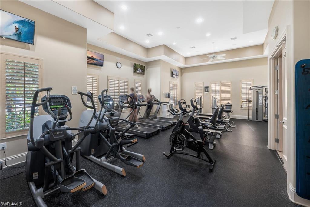 510 Avellino Isles CIR # 202 Unit: 2-202