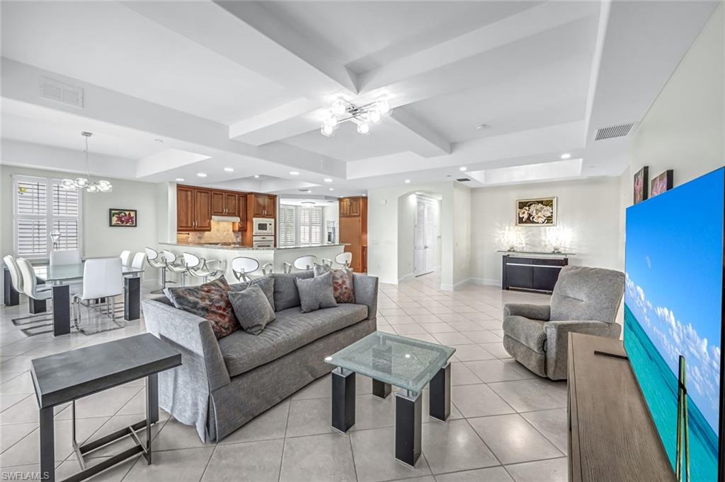 510 Avellino Isles CIR # 202 Unit: 2-202