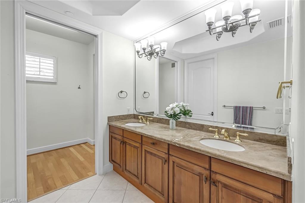510 Avellino Isles CIR # 202 Unit: 2-202