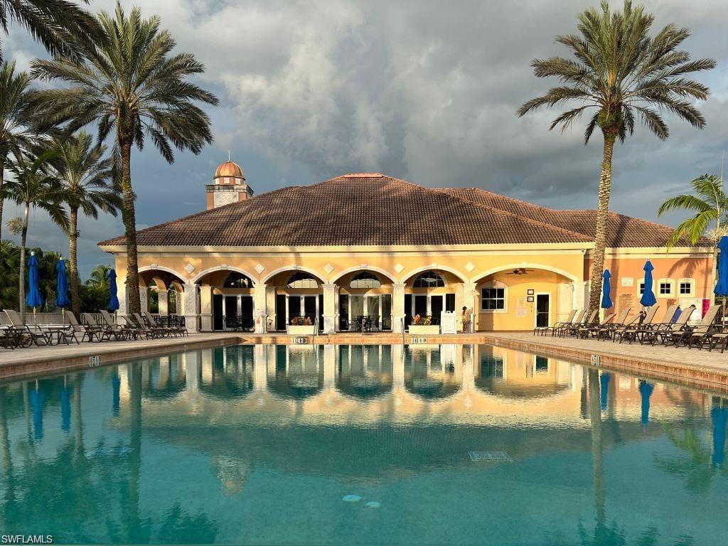 510 Avellino Isles CIR # 202 Unit: 2-202