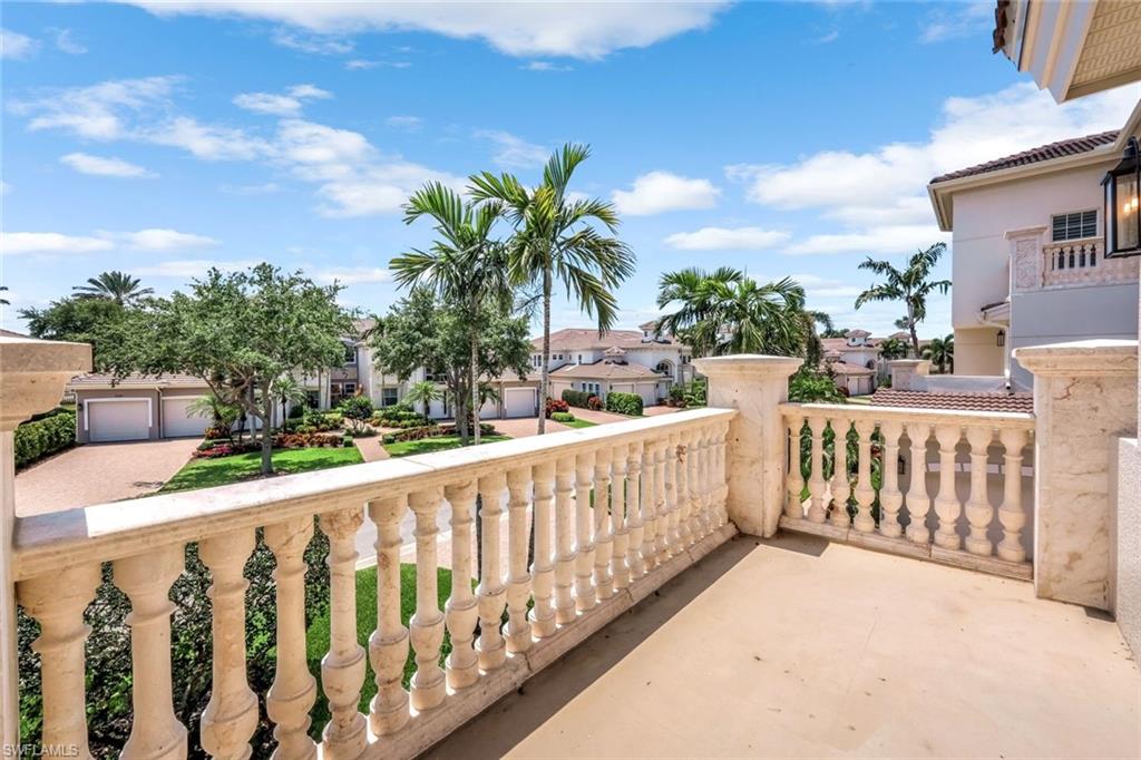 510 Avellino Isles CIR # 202 Unit: 2-202