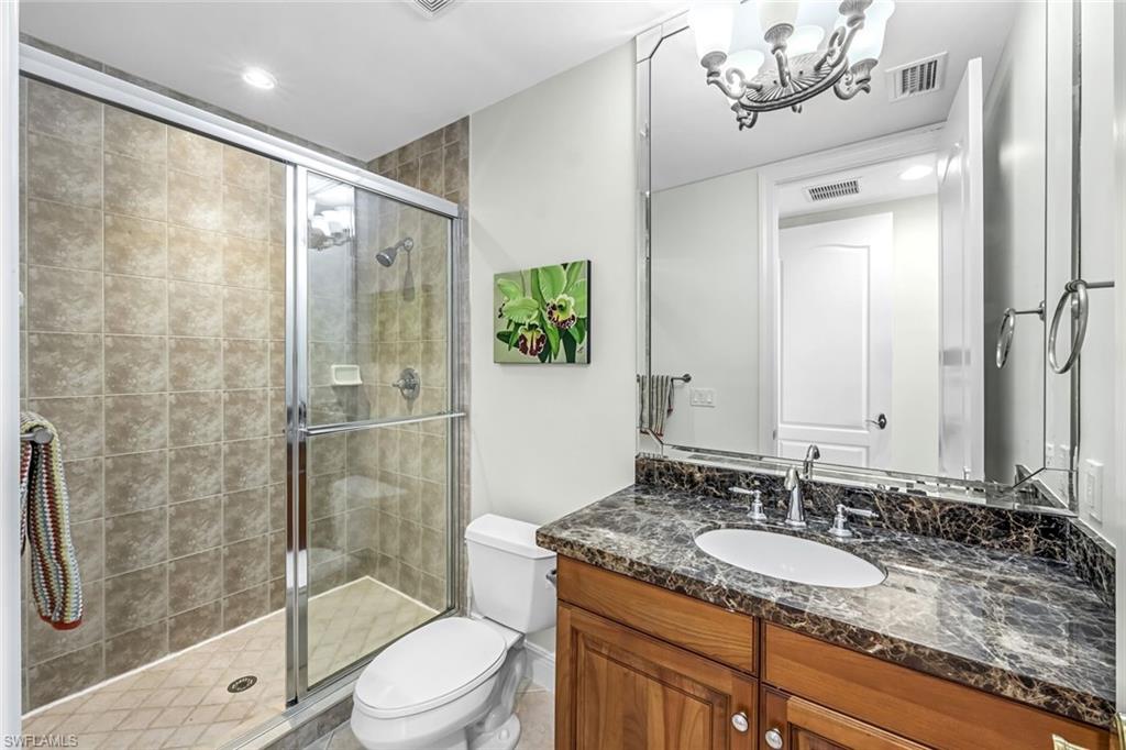 510 Avellino Isles CIR # 202 Unit: 2-202