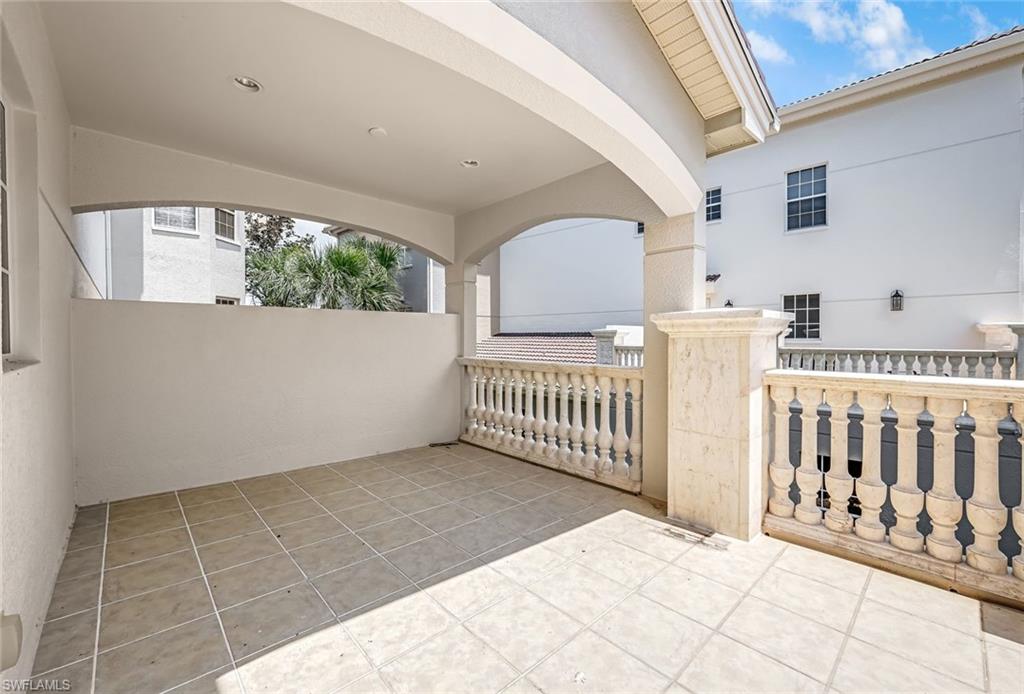 510 Avellino Isles CIR # 202 Unit: 2-202