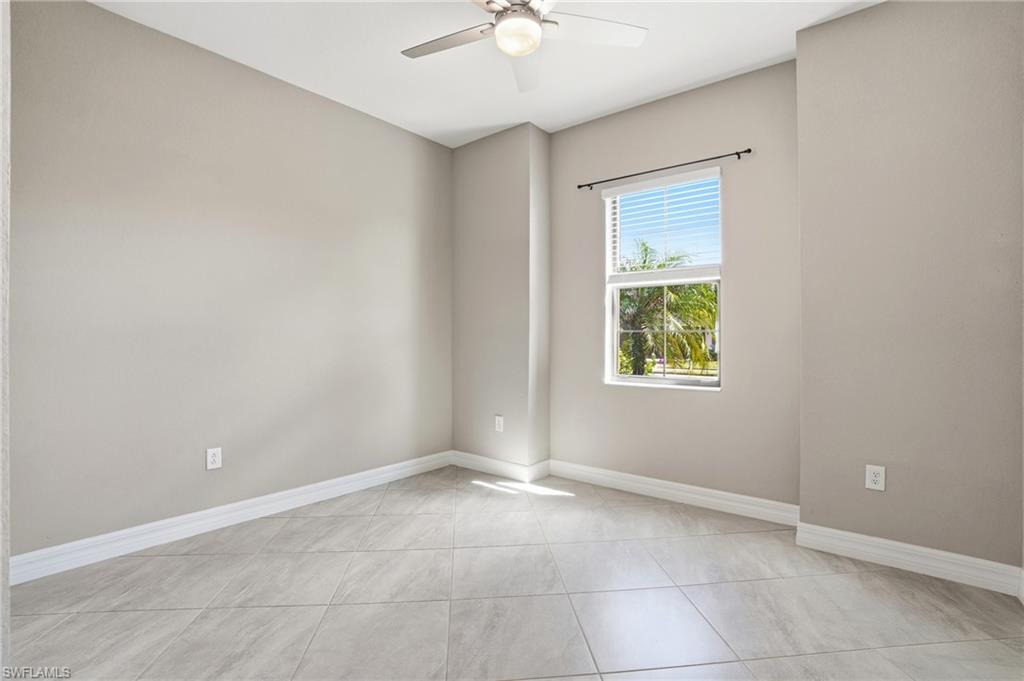 28076 Foxrock CT