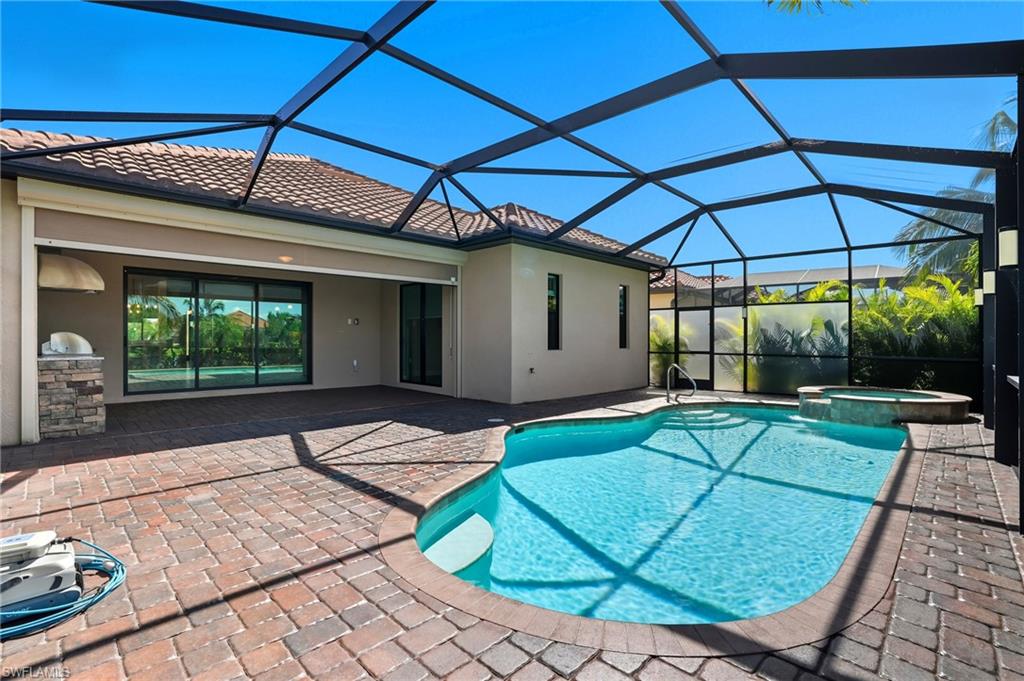 28076 Foxrock CT