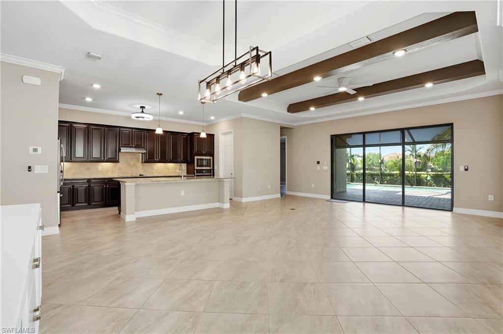 28076 Foxrock CT