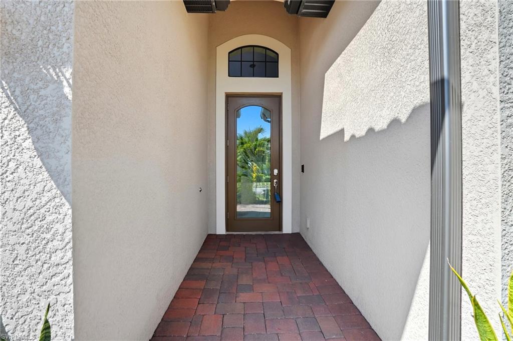 28076 Foxrock CT