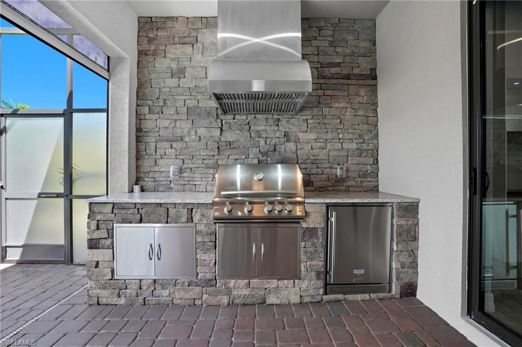 28076 Foxrock CT