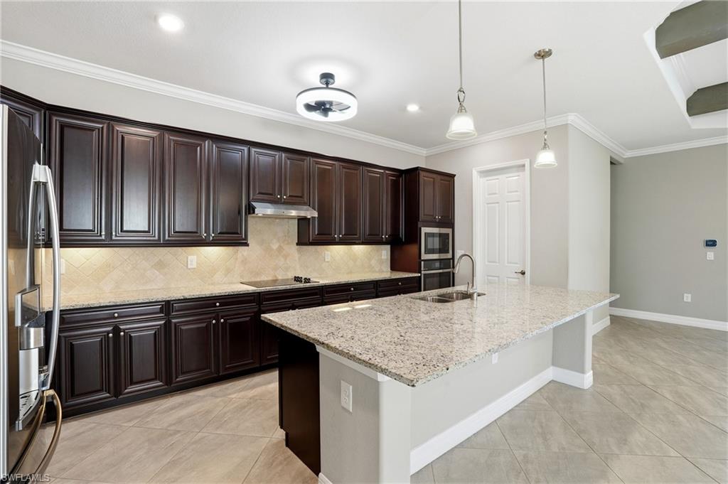 28076 Foxrock CT