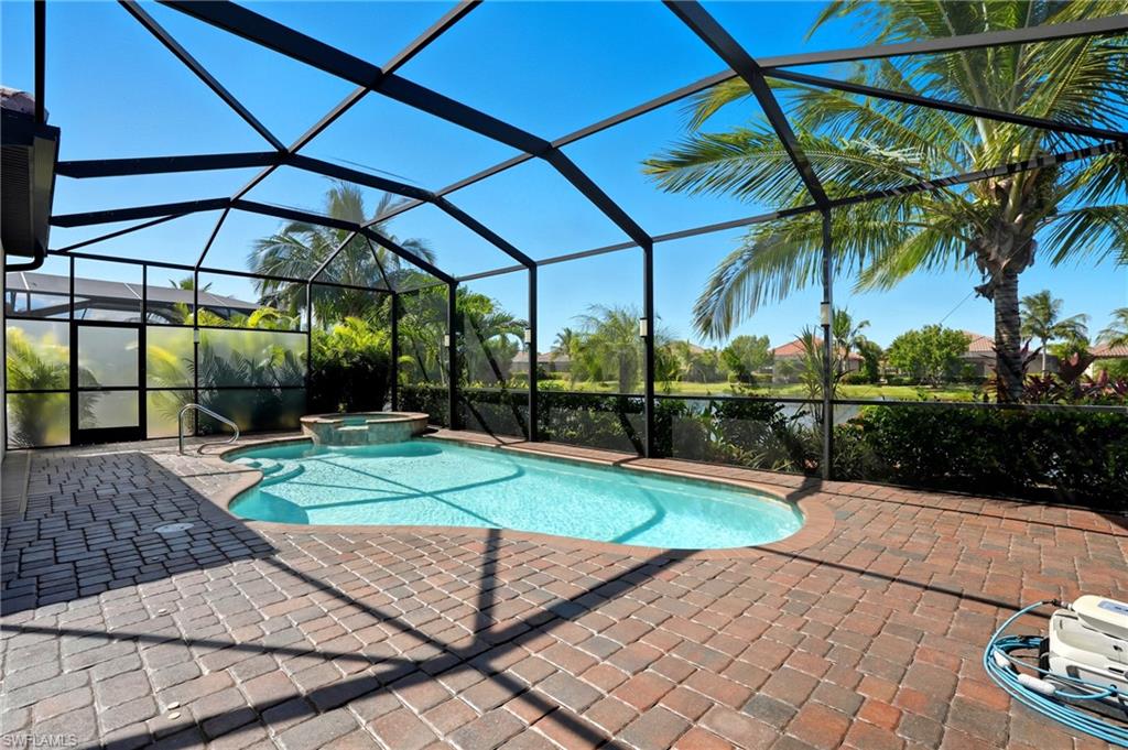 28076 Foxrock CT