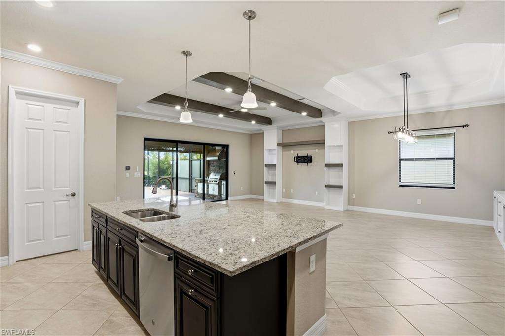 28076 Foxrock CT