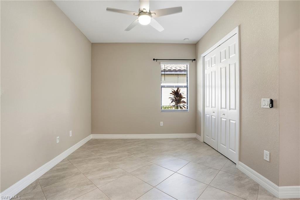 28076 Foxrock CT