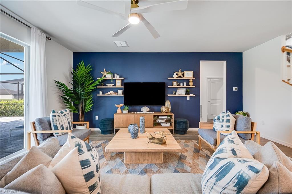 2318 Avocado LN