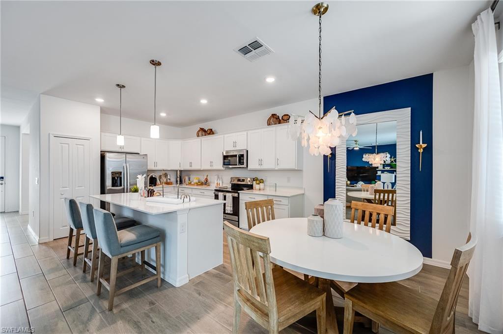 2318 Avocado LN