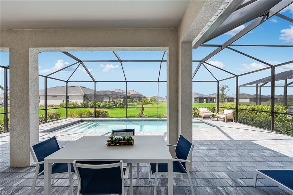 2318 Avocado LN