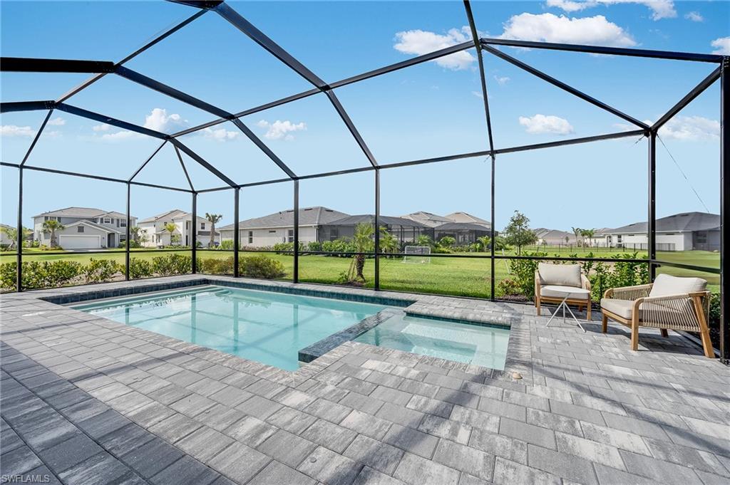 2318 Avocado LN