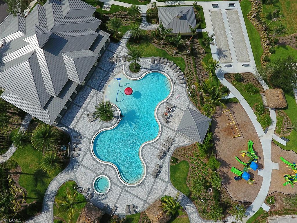 2314 Avocado LN, NAPLES