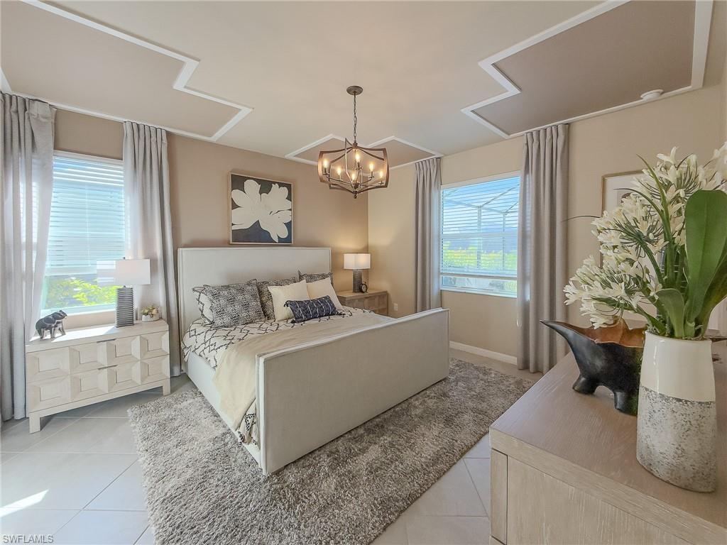 2314 Avocado LN, NAPLES