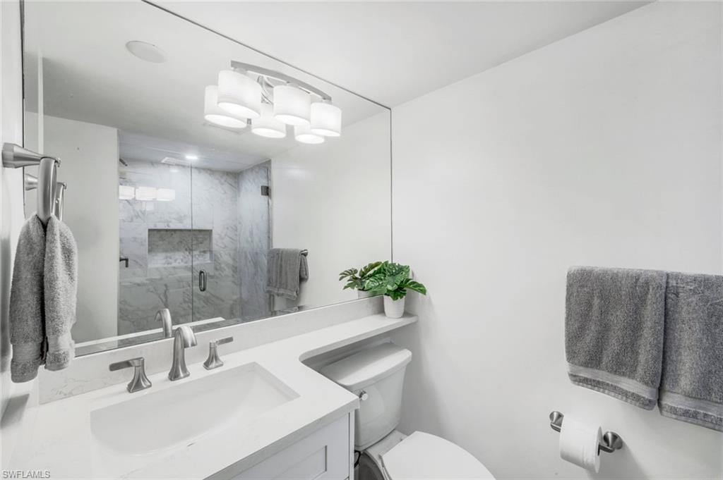 9 High Point CIR N # 208, NAPLES Unit: 208