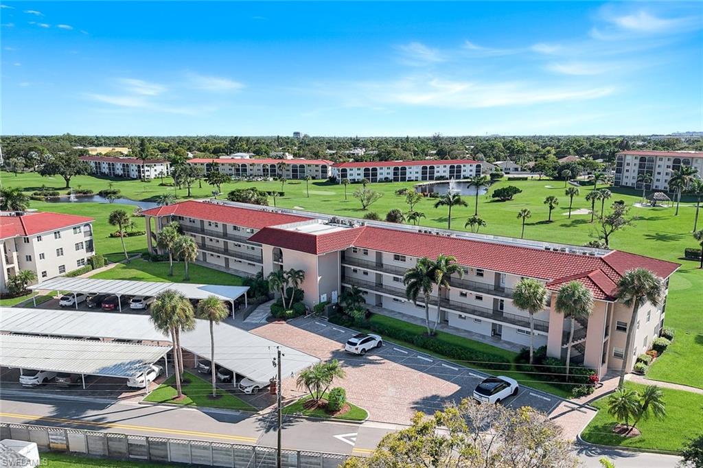 9 High Point CIR N # 208, NAPLES Unit: 208