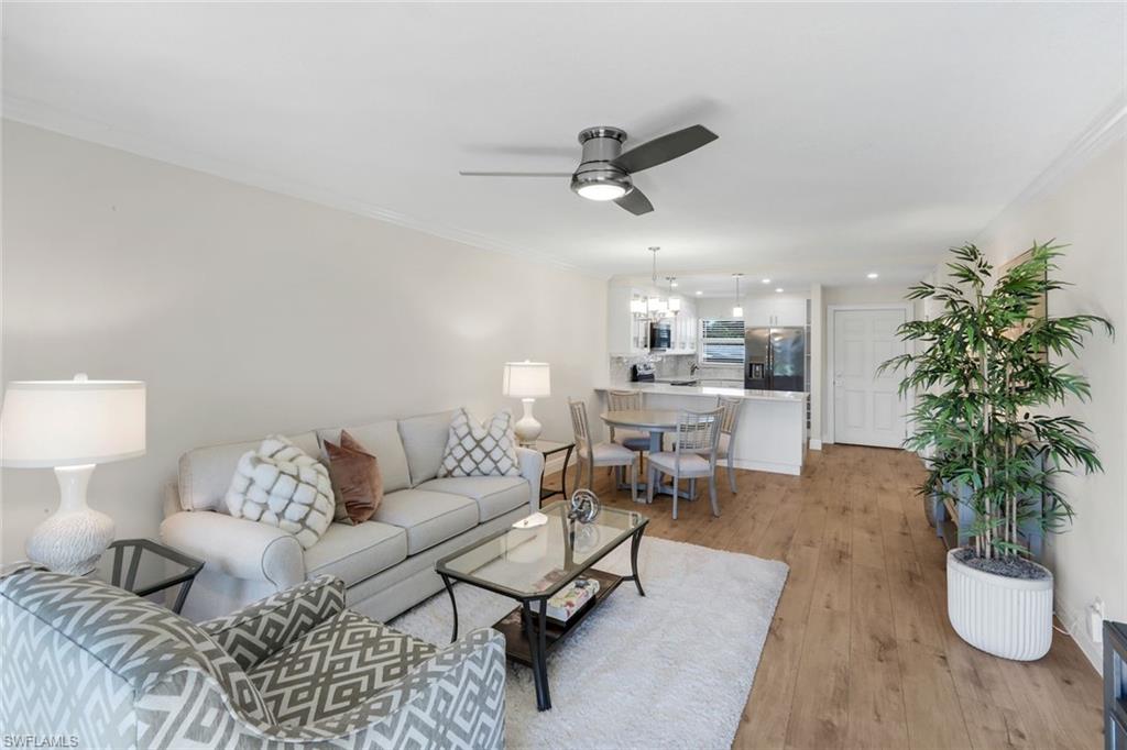 9 High Point CIR N # 208, NAPLES Unit: 208