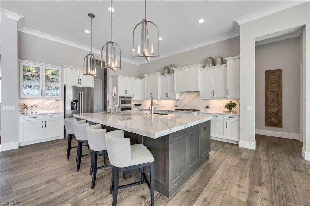 8816 PARADERA CT, NAPLES