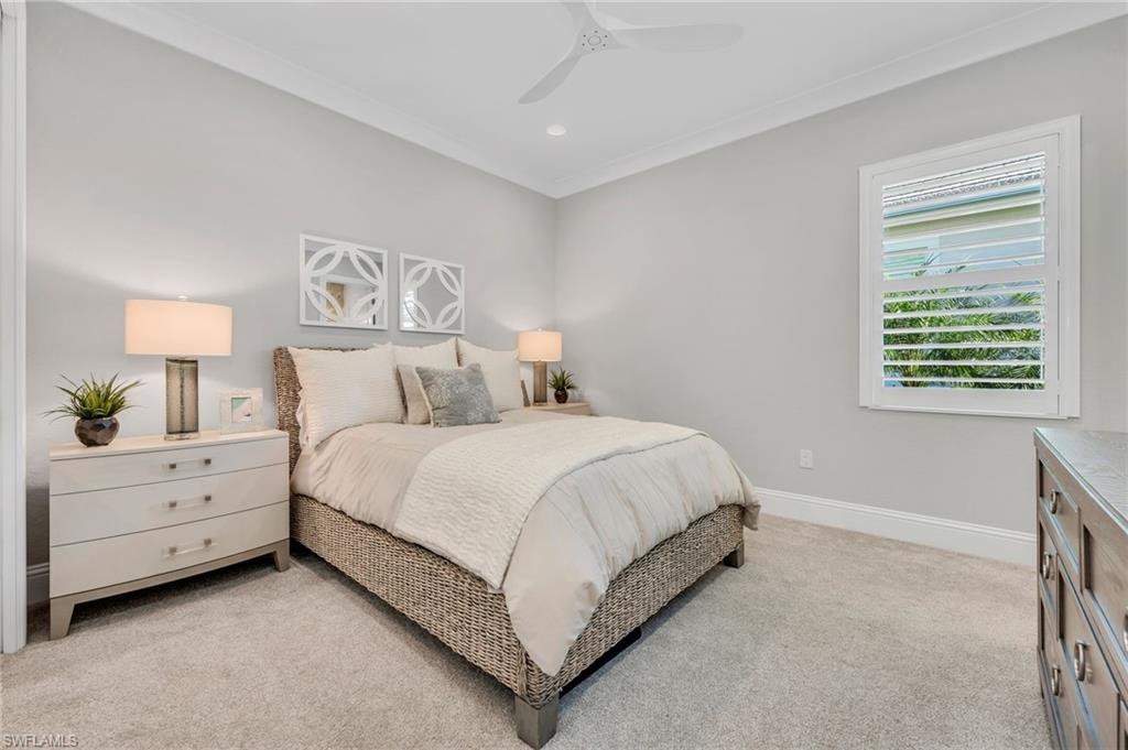 8816 PARADERA CT, NAPLES