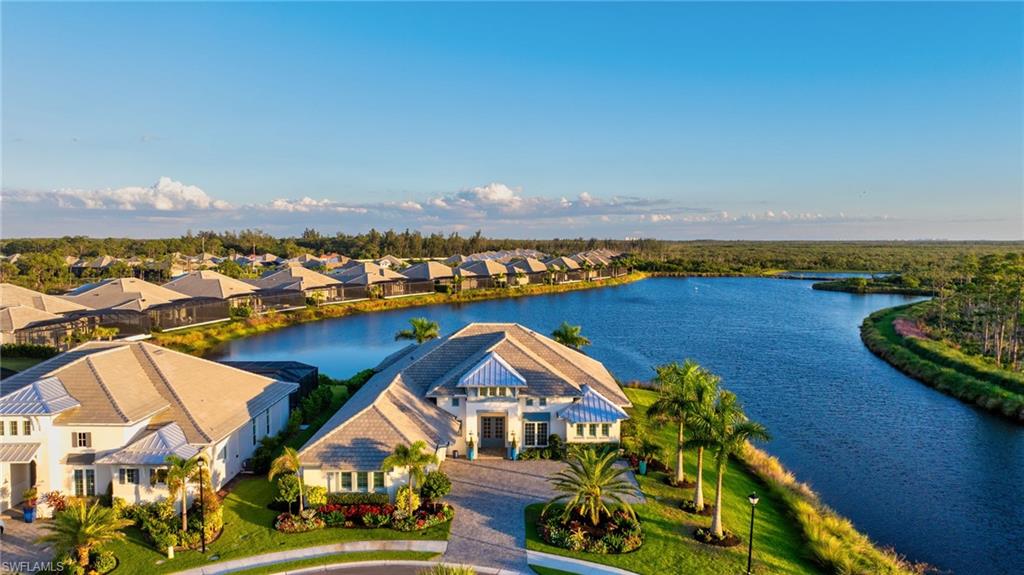 8816 PARADERA CT, NAPLES