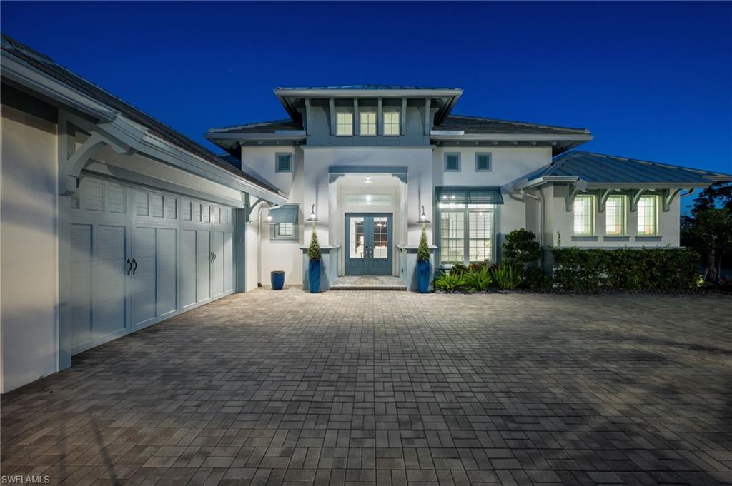8816 PARADERA CT, NAPLES