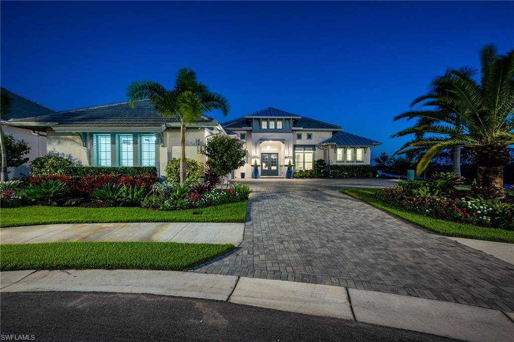 8816 PARADERA CT, NAPLES