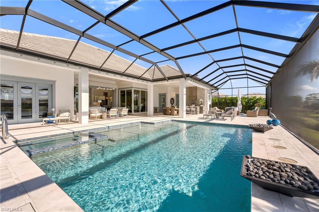 8816 PARADERA CT, NAPLES