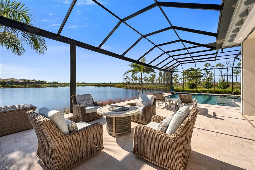 8816 PARADERA CT, NAPLES
