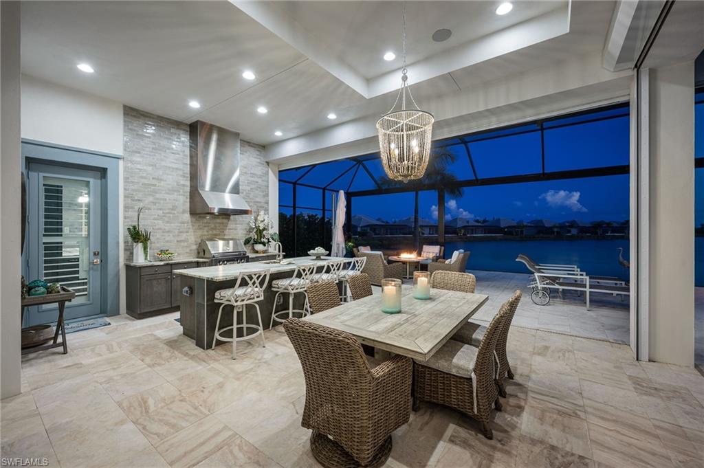 8816 PARADERA CT, NAPLES