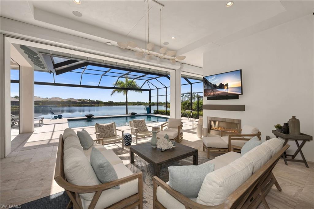 8816 PARADERA CT, NAPLES