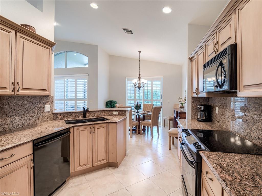 9460 Sun River WAY, ESTERO