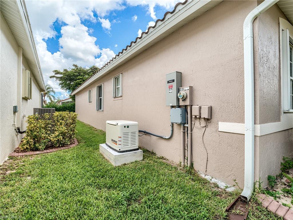 9460 Sun River WAY, ESTERO