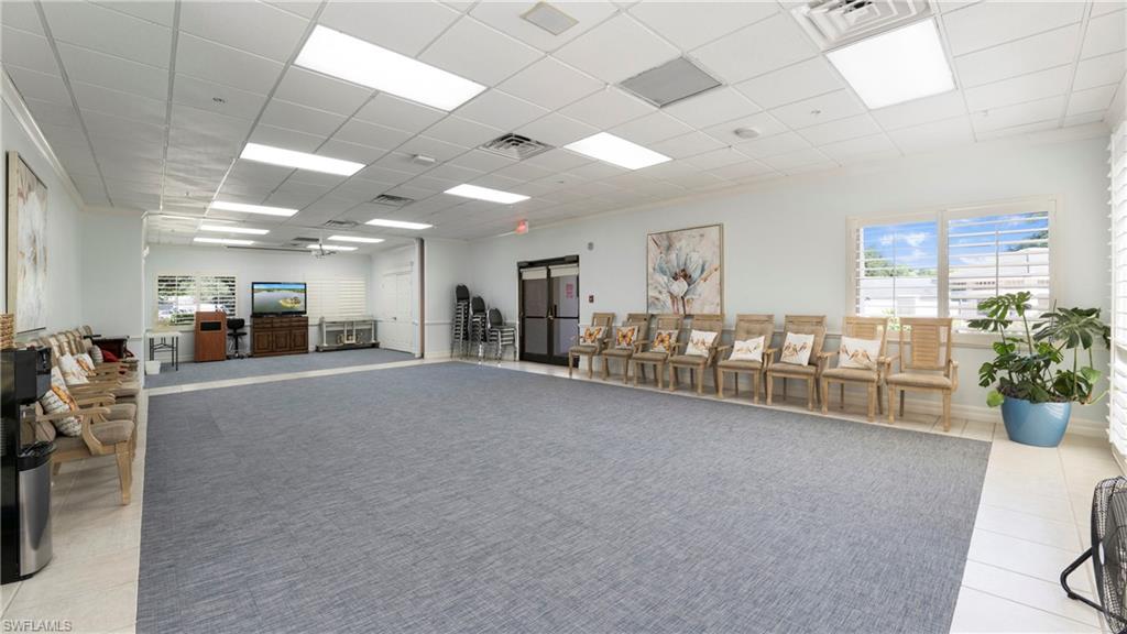 606 Arbor Lake DR # 104, NAPLES Unit: 6-104