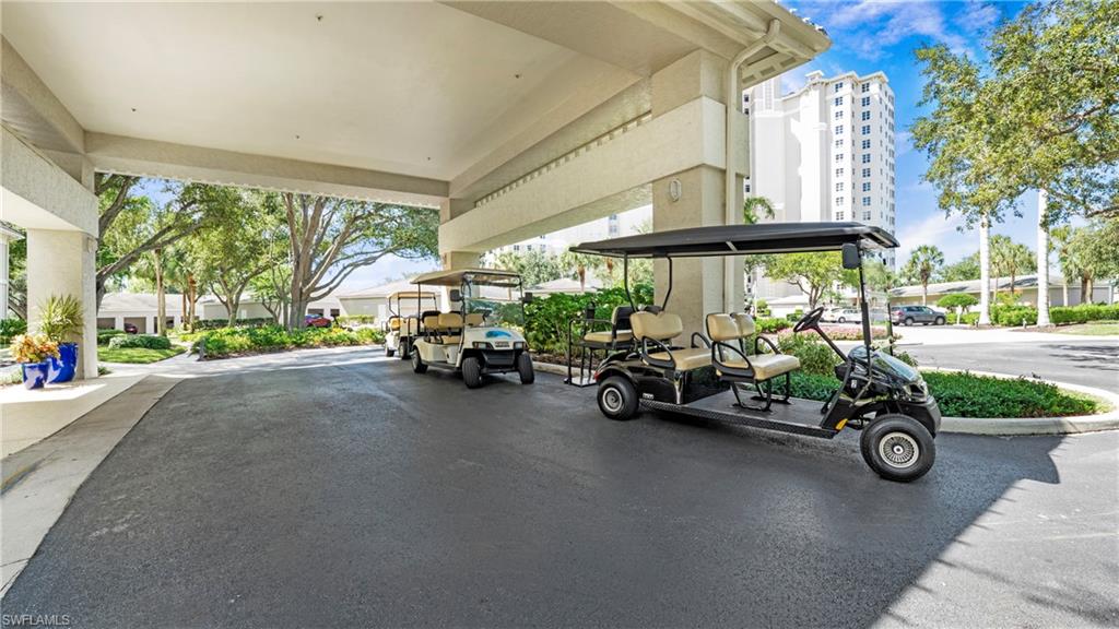 606 Arbor Lake DR # 104, NAPLES Unit: 6-104