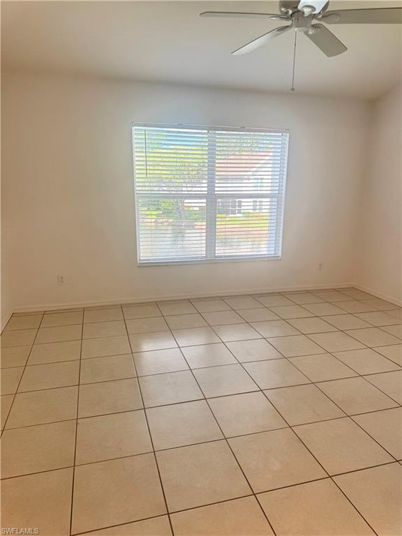 9852 Luna CIR # B203, NAPLES Unit: B203