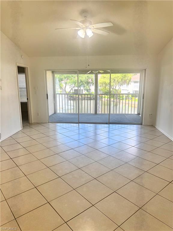 9852 Luna CIR # B203, NAPLES Unit: B203