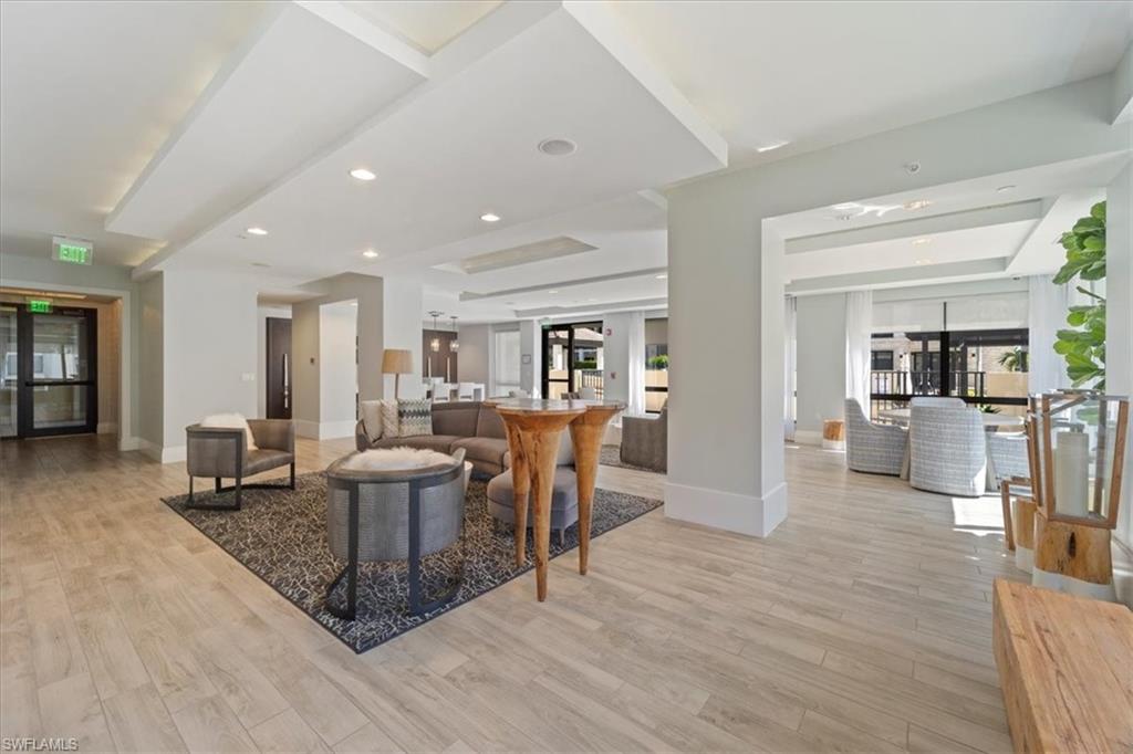 1035 3rd AVE S # 401, NAPLES Unit: 401