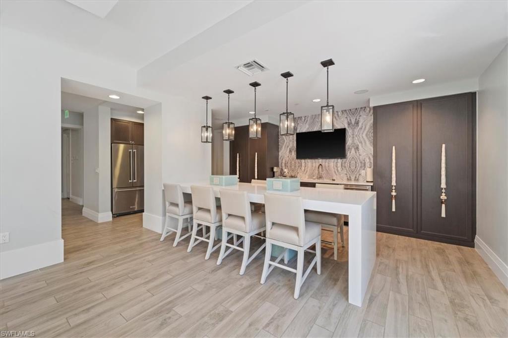 1035 3rd AVE S # 401, NAPLES Unit: 401