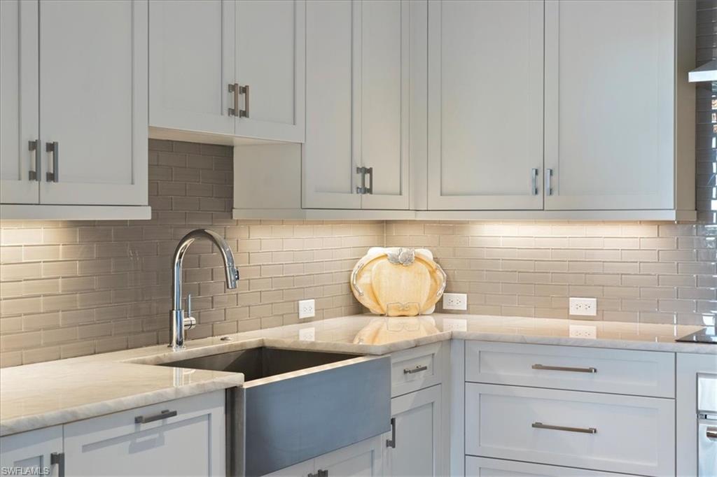 1035 3rd AVE S # 401, NAPLES Unit: 401