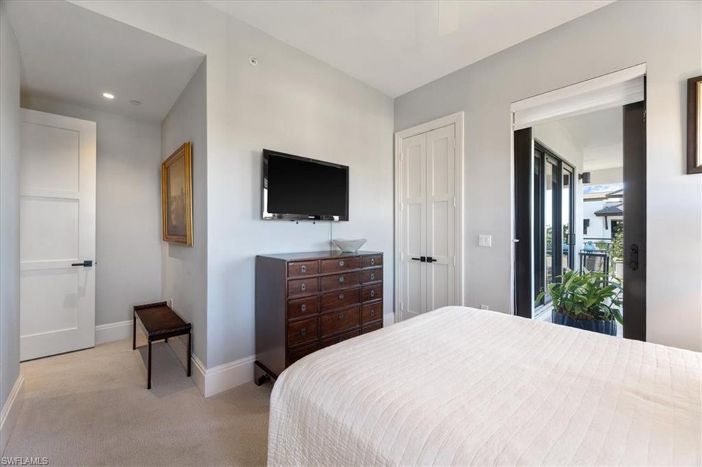 1035 3rd AVE S # 401, NAPLES Unit: 401